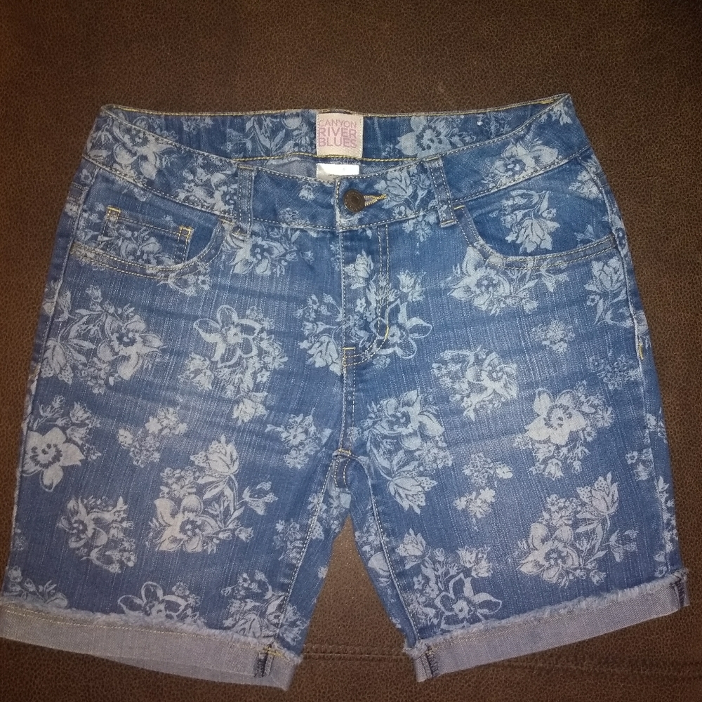 💙 Girls Canyon River Blues flower jean shorts